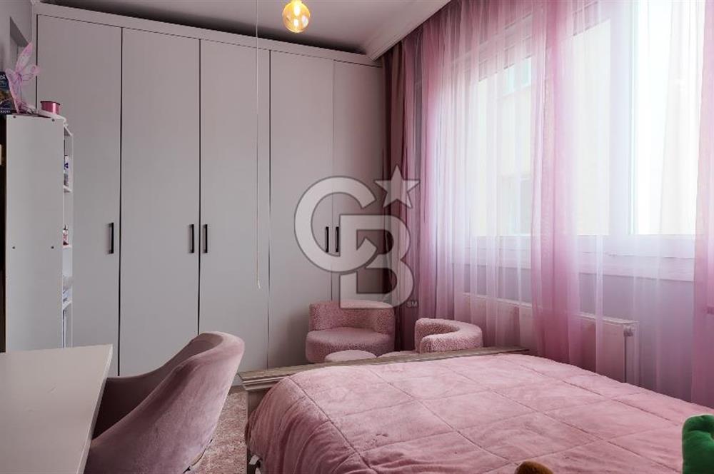 Karşıyaka Yalı’da Full Tadilatlı, Giyinme Odalı Lüks 3+1 Daire