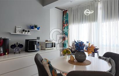 Karşıyaka Yalı’da Full Tadilatlı, Giyinme Odalı Lüks 3+1 Daire
