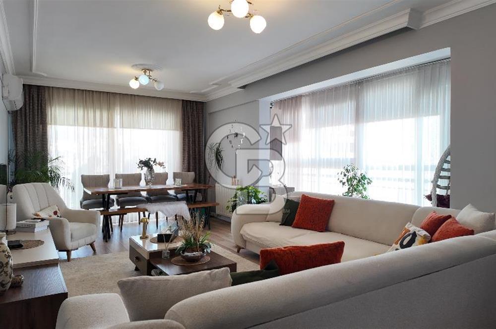 Karşıyaka Yalı’da Full Tadilatlı, Giyinme Odalı Lüks 3+1 Daire