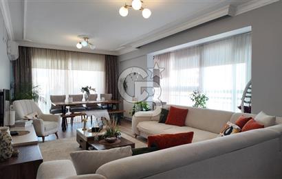 Karşıyaka Yalı’da Full Tadilatlı, Giyinme Odalı Lüks 3+1 Daire