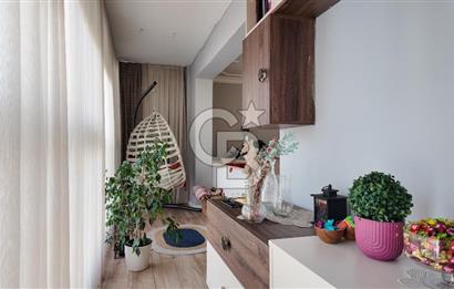Karşıyaka Yalı’da Full Tadilatlı, Giyinme Odalı Lüks 3+1 Daire