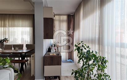 Karşıyaka Yalı’da Full Tadilatlı, Giyinme Odalı Lüks 3+1 Daire