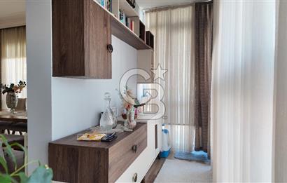 Karşıyaka Yalı’da Full Tadilatlı, Giyinme Odalı Lüks 3+1 Daire
