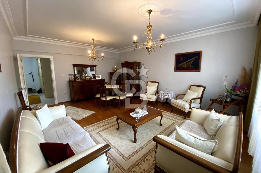 Beylikdüzü Atatürk Bulvarında Siteiçi Satılık 3+1 Daire