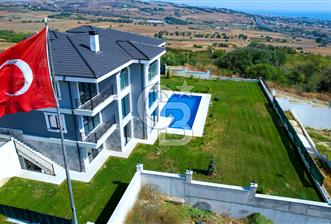 Silivri Selimpaşa'da 2.250 m² Arsa İçinde Malikâne ve Villa – Özel Tasarım, Ultra Lüks Yaşam Alanı