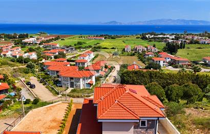 Datça Burgaz'da Panoramik Deniz Manzaralı 6+2 Villa