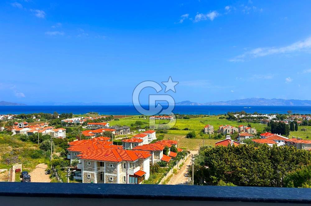 Datça Burgaz'da Panoramik Deniz Manzaralı 6+2 Villa