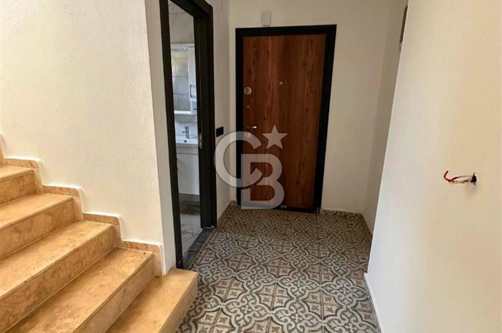 Datça Burgaz'da Panoramik Deniz Manzaralı 6+2 Villa