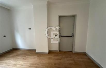 Tek Yetkili! Göztepe Bağdat Caddesi Yakını 3+1 Ofis ve Konut