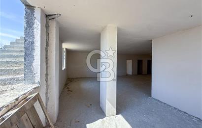 Silivri Selimpaşa' da Komple Deniz Manzaralı Natamam Villa – 3 Katlı, Geniş Bahçeli ve Hobi Alanlı Villa