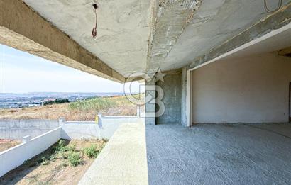 Silivri Selimpaşa' da Komple Deniz Manzaralı Natamam Villa – 3 Katlı, Geniş Bahçeli ve Hobi Alanlı Villa