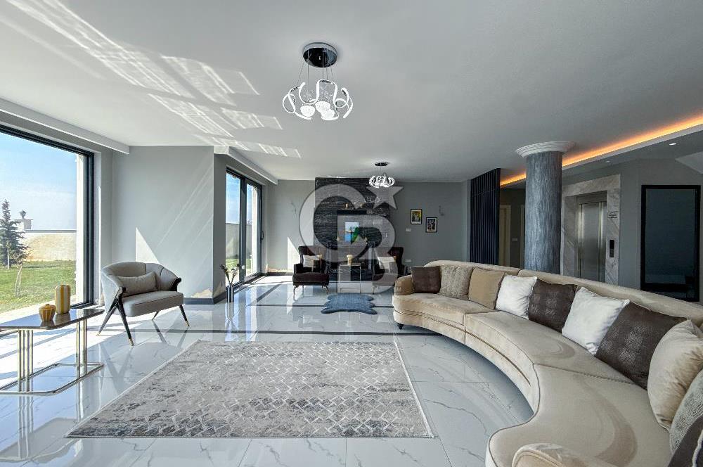 Silivri Selimpaşa'da 2.250 m² Arsa İçinde Malikâne ve Villa – Özel Tasarım, Ultra Lüks Yaşam Alanı