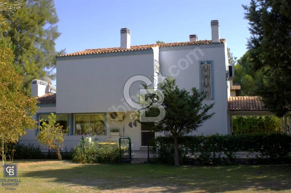 URLA ALTINKÖY ÇİFTLİK EVLERİ'NDE 3+1 DUBLEKS VİLLA