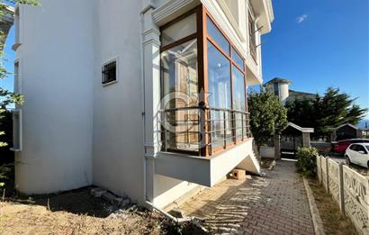 BÜYÜKÇEKMECE'DE MÜSTAKİL DENİZ MANZARALI VİLLA