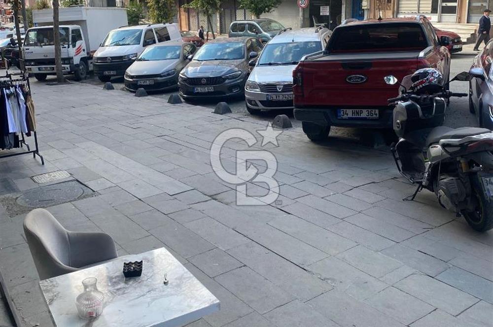 KÜÇÜKÇEKMECE MEHMET AKİF MAH DEVREN KİRALIK BÜFE YÜKSEK GETİRİLİ