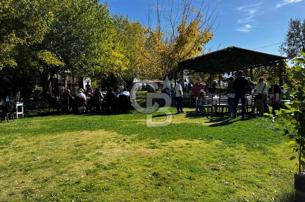 MUSELAND-BORNOVA HOMEROS'TA DEVREN KİRALIK RESTORAN&KAHVALTI SALONU