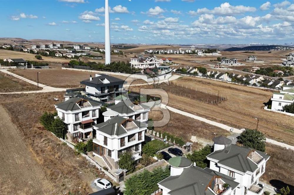 BÜYÜKÇEKMECE'DE MÜSTAKİL DENİZ MANZARALI VİLLA