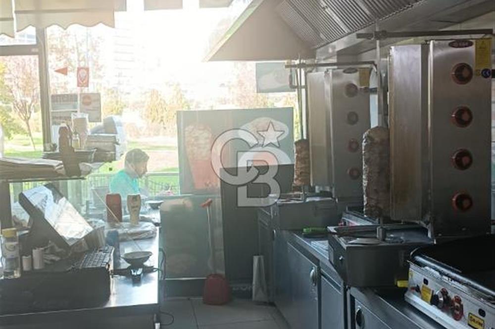 pendik marmara hastanesi karşısın da gece dönerci