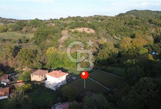 ÇANAKKALE LAPSEKİ GÜRECİ KÖYÜNDE SATILIK KÖYİÇİ İMARLI ARSA