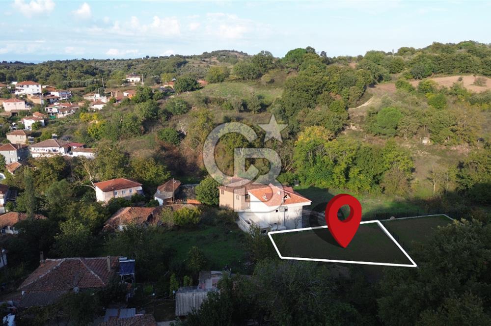 ÇANAKKALE LAPSEKİ GÜRECİ KÖYÜNDE SATILIK KÖYİÇİ İMARLI ARSA