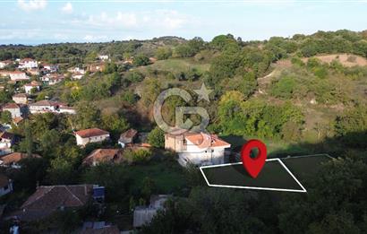 ÇANAKKALE LAPSEKİ GÜRECİ KÖYÜNDE SATILIK KÖYİÇİ İMARLI ARSA