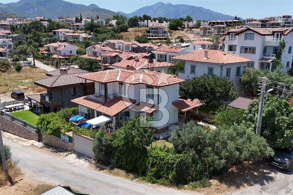 Datça'da Her Odasından Deniz Manzarasına Sahip Satılık 3+1 Villa