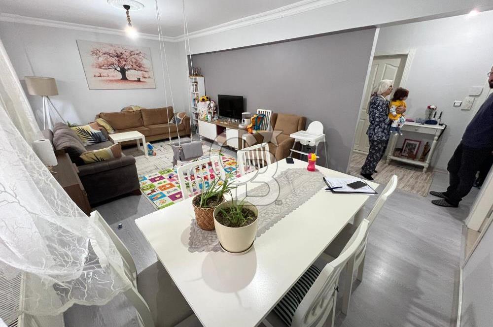 ŞEHİTLERDE SULTAN FATİH CADDE YAKINI GİRİŞ KAT TÜM CEPHELER AÇIK