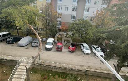 Çankaya İşçi Blokları Mahallesinde Okul Yanı  3+1 Kiralık Daire