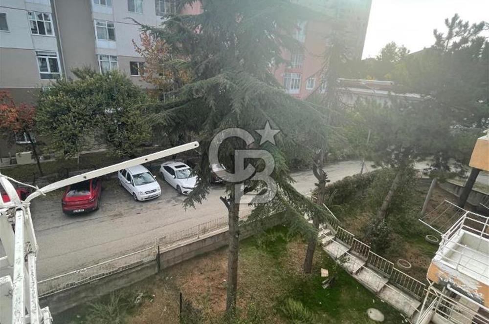 Çankaya İşçi Blokları Mahallesinde Okul Yanı  3+1 Kiralık Daire