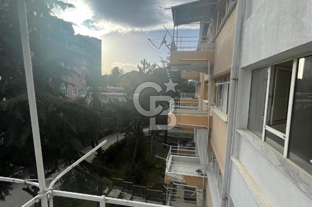 Çankaya İşçi Blokları Mahallesinde Okul Yanı  3+1 Kiralık Daire