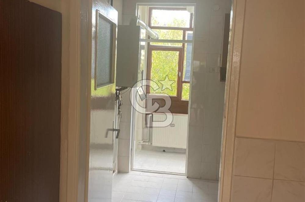 Çankaya İşçi Blokları Mahallesinde Okul Yanı  3+1 Kiralık Daire
