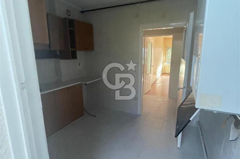 Çankaya İşçi Blokları Mahallesinde Okul Yanı  3+1 Kiralık Daire