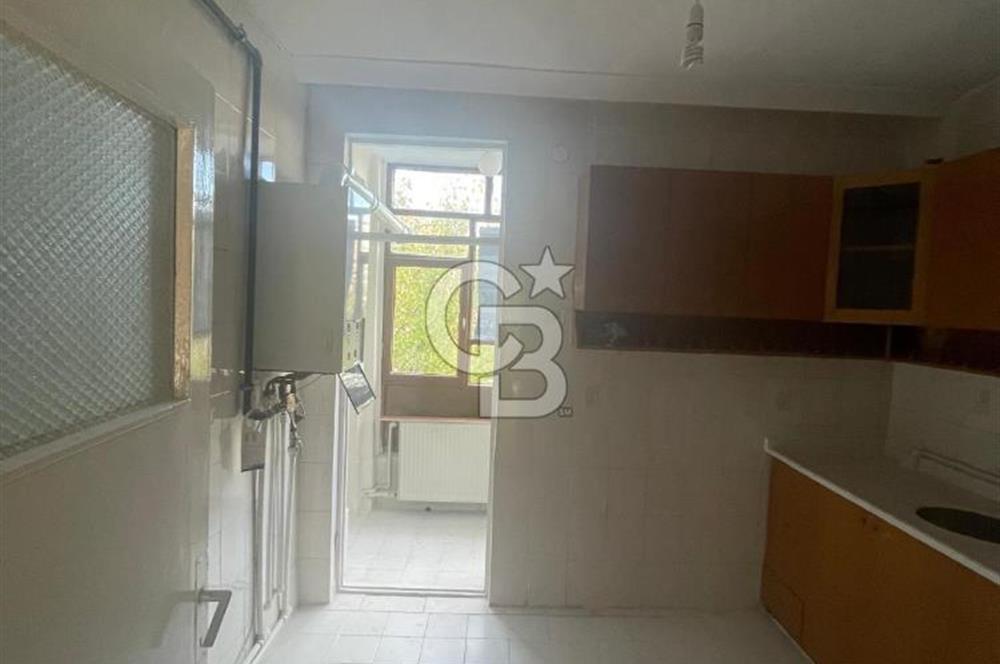 Çankaya İşçi Blokları Mahallesinde Okul Yanı  3+1 Kiralık Daire