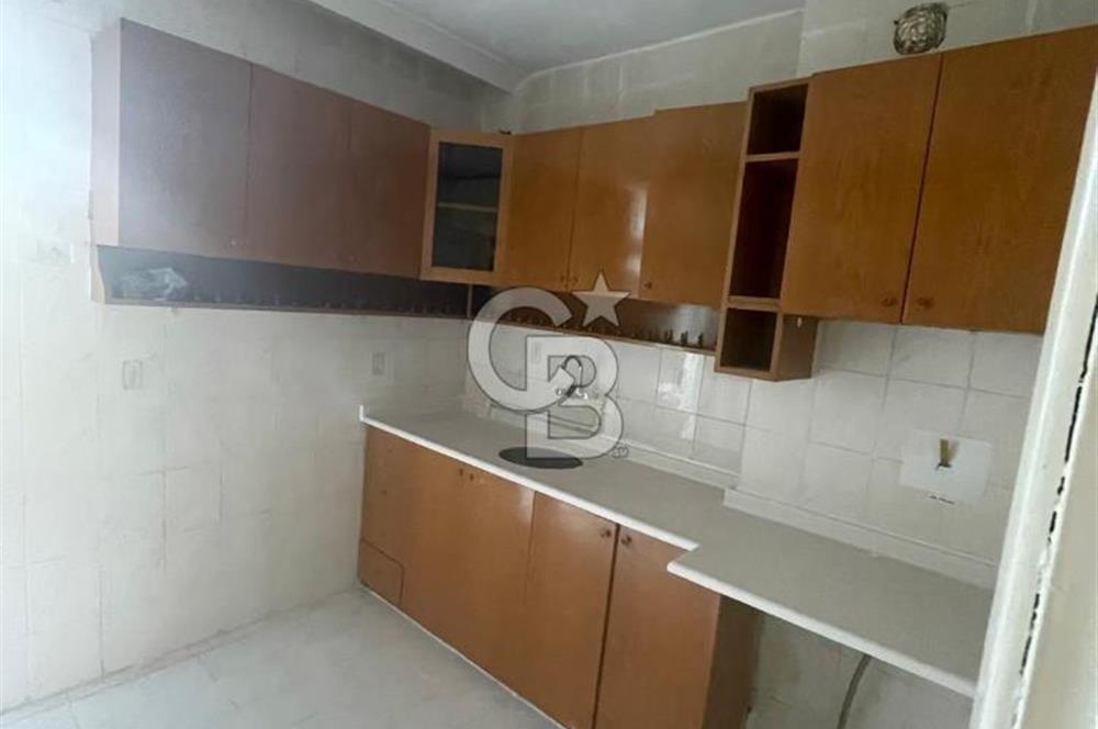 Çankaya İşçi Blokları Mahallesinde Okul Yanı  3+1 Kiralık Daire