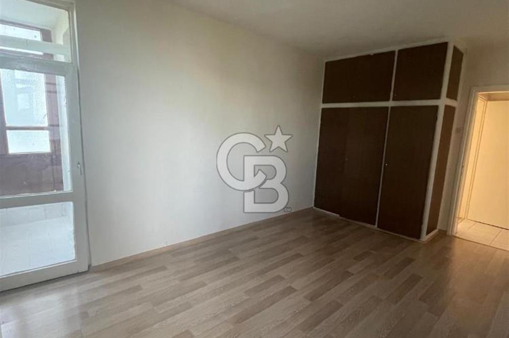 Çankaya İşçi Blokları Mahallesinde Okul Yanı  3+1 Kiralık Daire