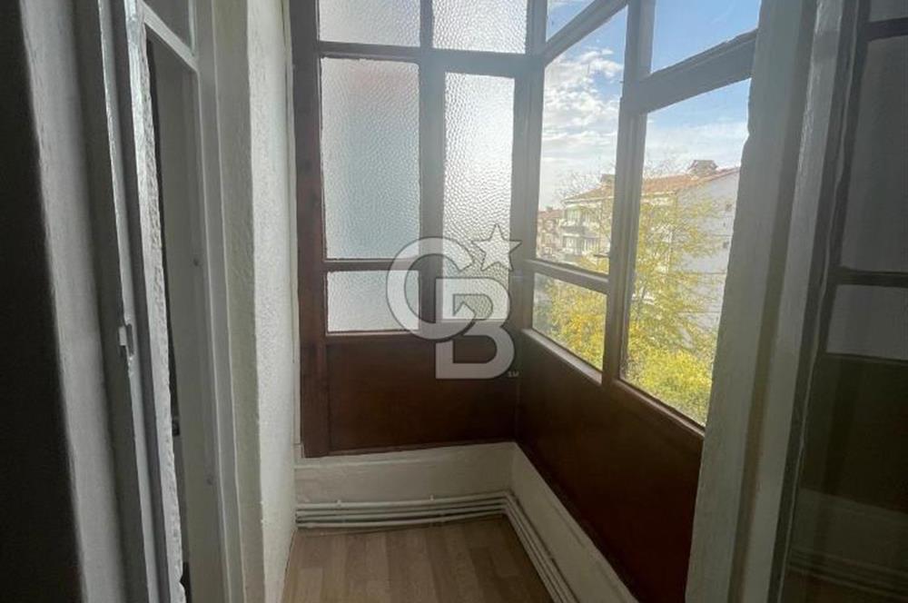 Çankaya İşçi Blokları Mahallesinde Okul Yanı  3+1 Kiralık Daire