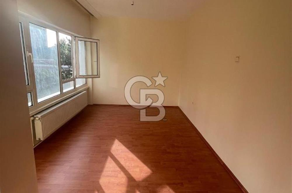 Çankaya İşçi Blokları Mahallesinde Okul Yanı  3+1 Kiralık Daire