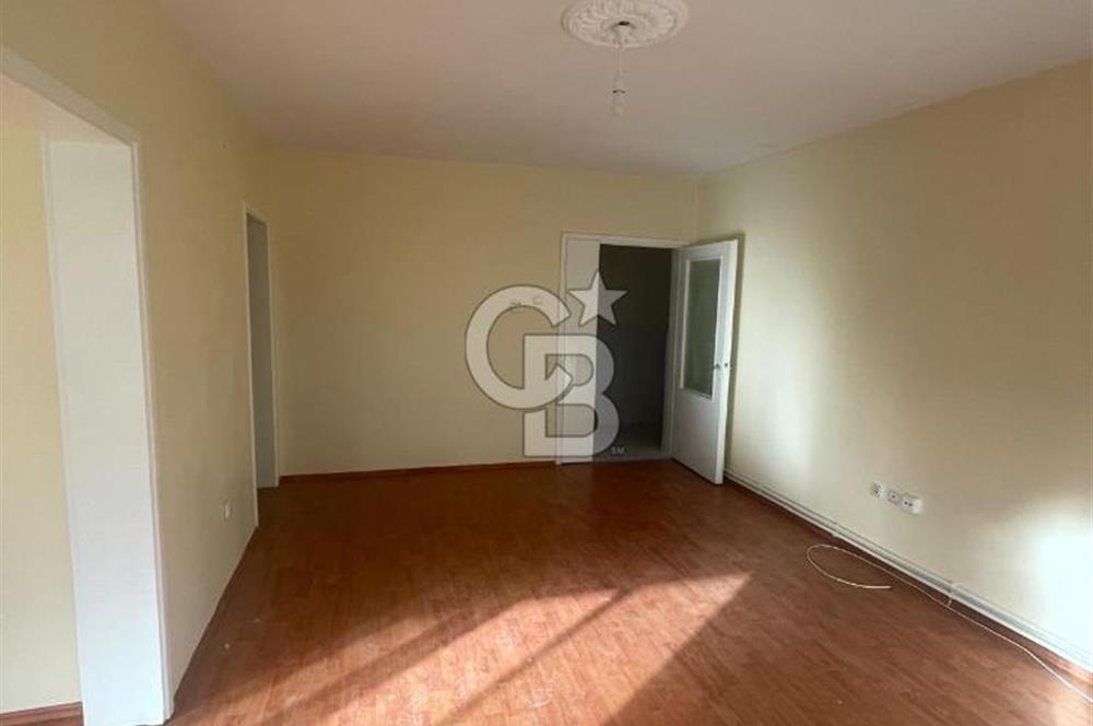 Çankaya İşçi Blokları Mahallesinde Okul Yanı  3+1 Kiralık Daire