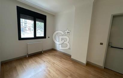 Tek Yetkili! Göztepe Bağdat Caddesi Yakını 3+1 Ofis ve Konut