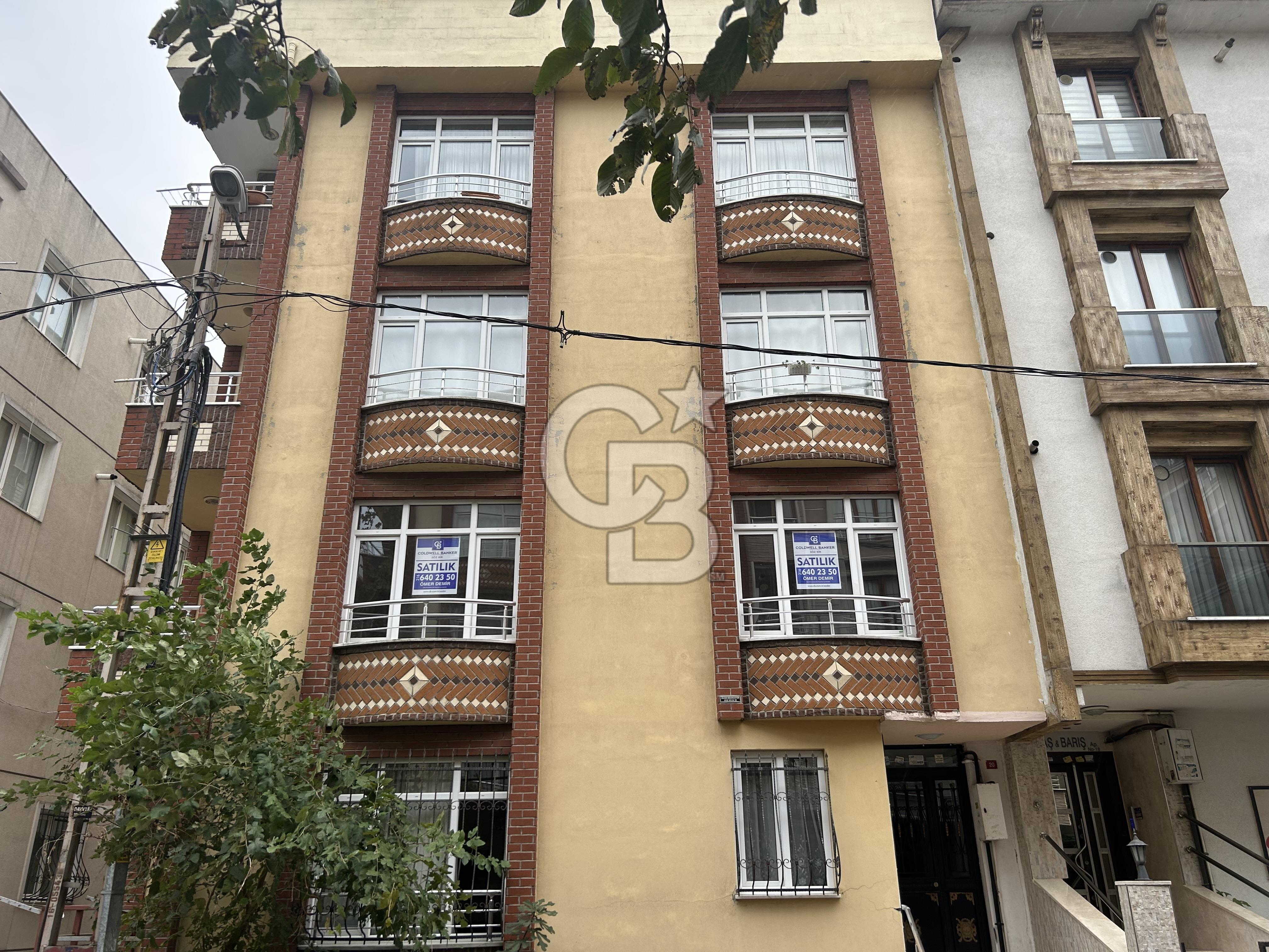 ÇEKMEKÖY ÇAMLIK MH SATILIK 3+1 120m2 ARAKAT DAİRE