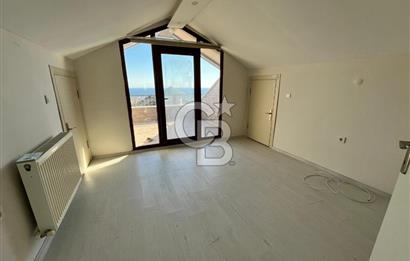 BÜYÜKÇEKMECE'DE MÜSTAKİL DENİZ MANZARALI VİLLA