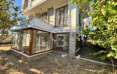 BÜYÜKÇEKMECE'DE MÜSTAKİL DENİZ MANZARALI VİLLA