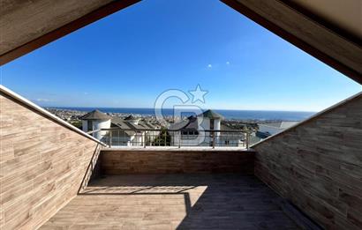 BÜYÜKÇEKMECE'DE MÜSTAKİL DENİZ MANZARALI VİLLA