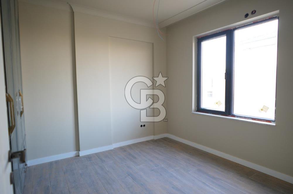 ELMADAĞ TATLICA MAHALLESİNDE SİTE'DE SATILIK 4+1 LÜKS VİLLA