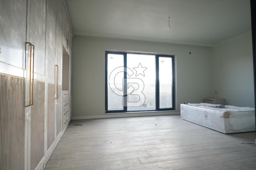 ELMADAĞ TATLICA MAHALLESİNDE SİTE'DE SATILIK 4+1 LÜKS VİLLA