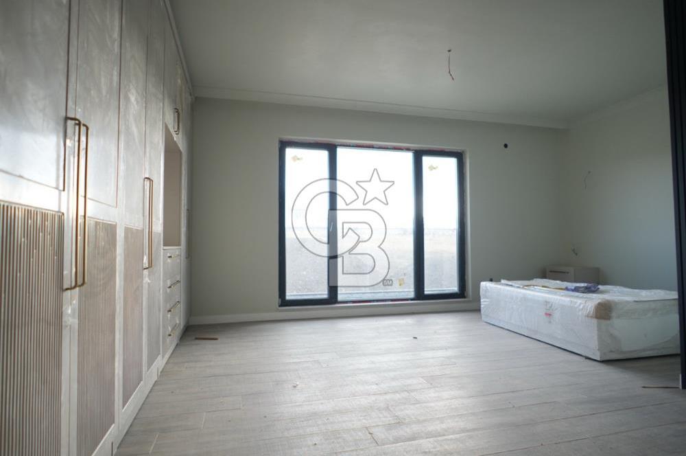 ELMADAĞ TATLICA MAHALLESİNDE SİTE'DE SATILIK 4+1 LÜKS VİLLA