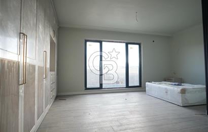 ELMADAĞ TATLICA MAHALLESİNDE SİTE'DE SATILIK 4+1 LÜKS VİLLA