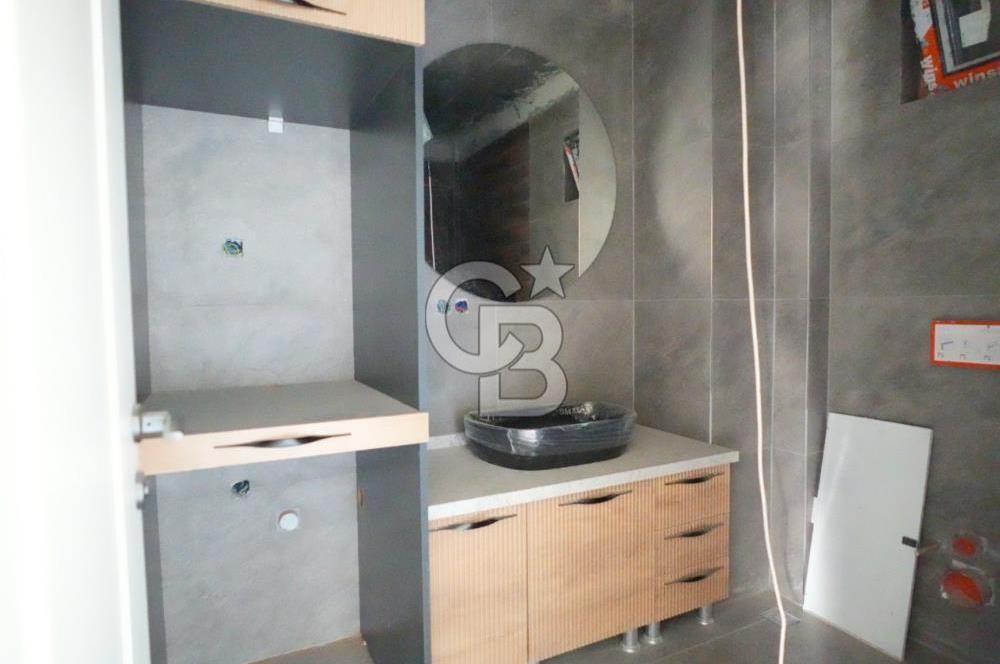 ELMADAĞ TATLICA MAHALLESİNDE SİTE'DE SATILIK 4+1 LÜKS VİLLA