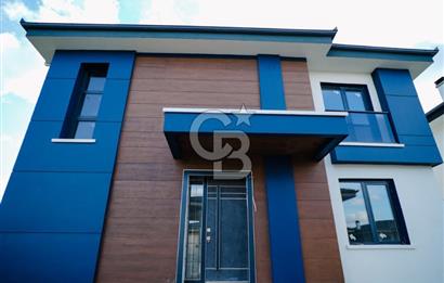 ELMADAĞ TATLICA MAHALLESİNDE SİTE'DE SATILIK 4+1 LÜKS VİLLA