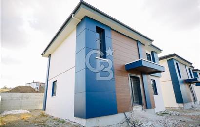 ELMADAĞ TATLICA MAHALLESİNDE SİTE'DE SATILIK 4+1 LÜKS VİLLA